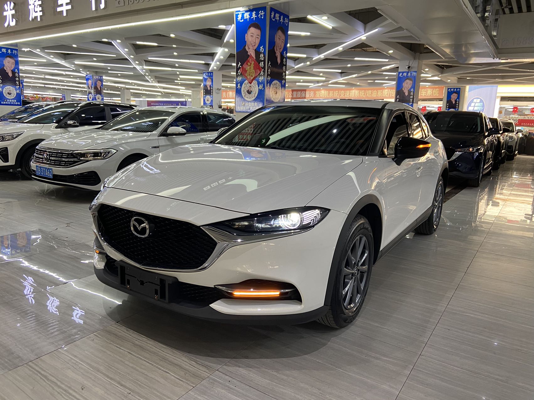 Mazda CX-4 2021 года 2.0L версия Blue Sky Active