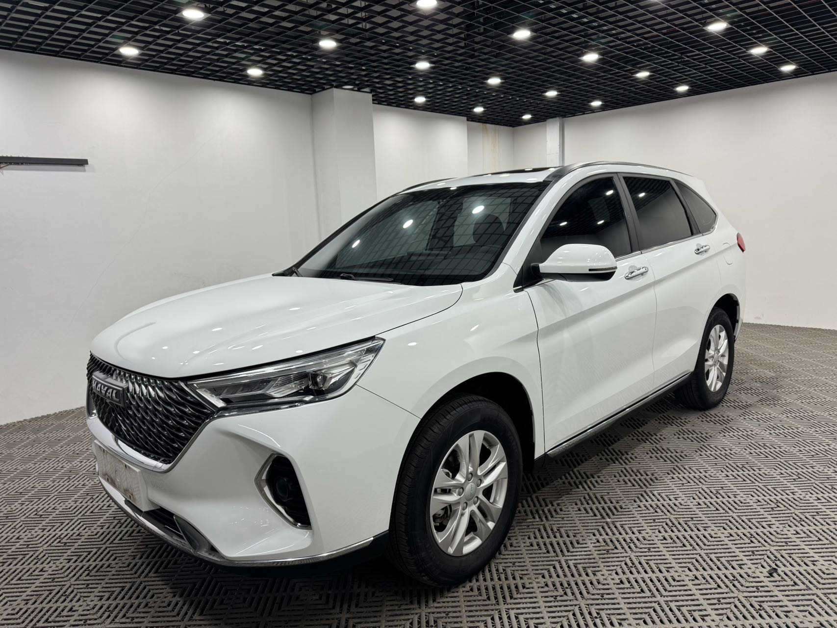 Haval M6 2021 версия PLUS 1.5T DCT Роскошная умная комплектация