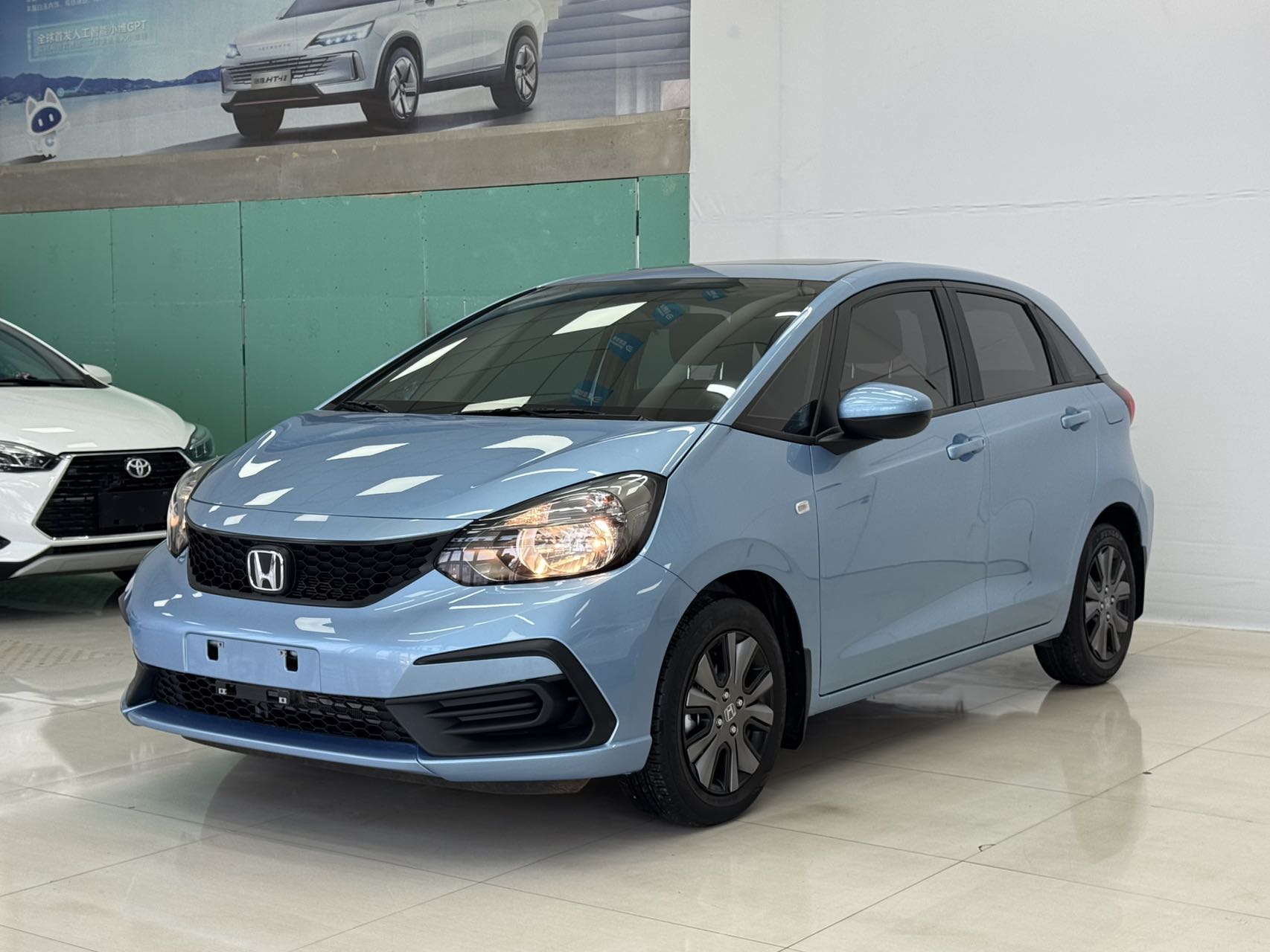 2022 модель Honda Fit 1.5L CVT версия с люком и стильными опциями