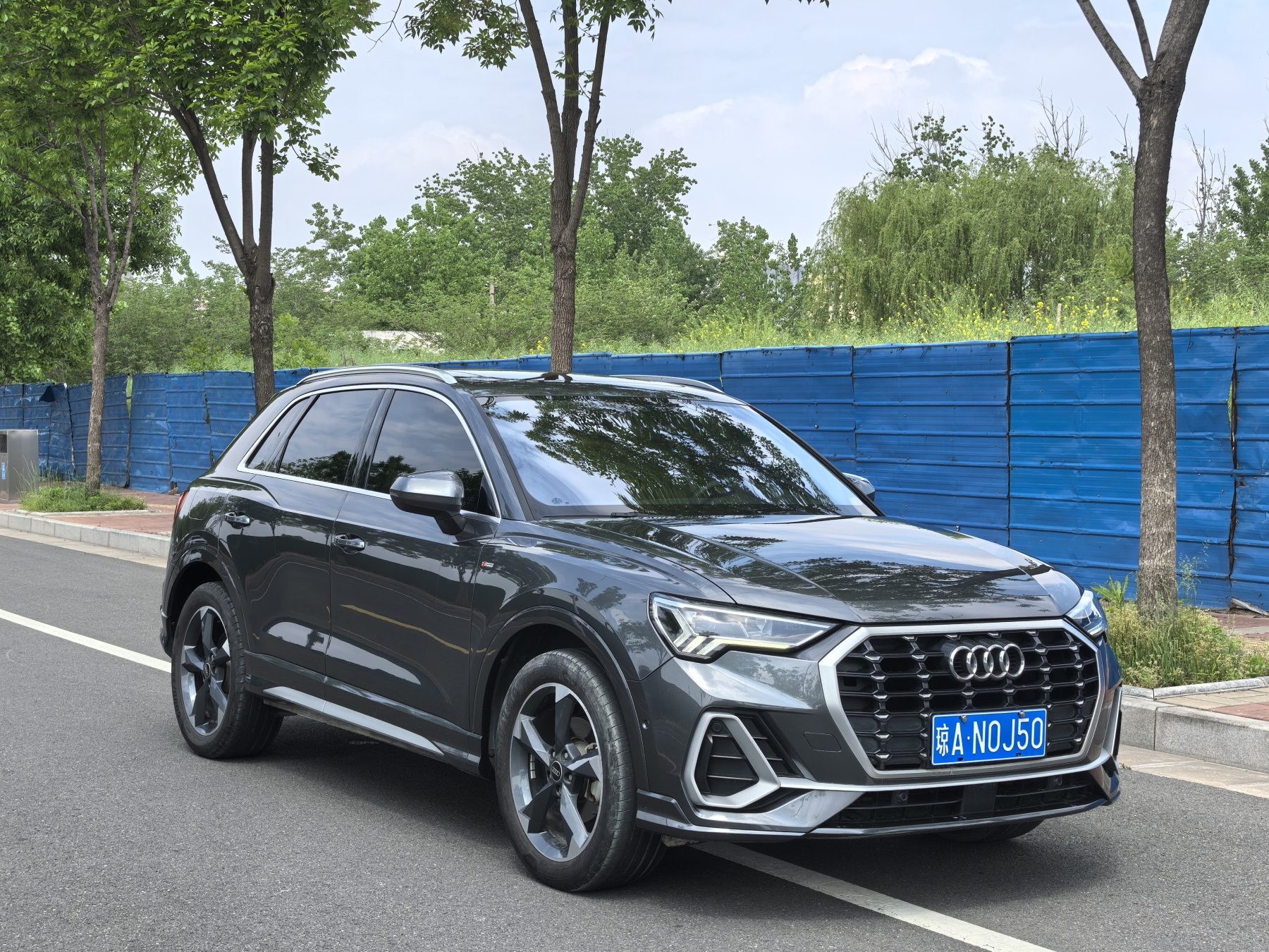 Audi Q3 2022 модель 35TFSI стильная динамичная версия