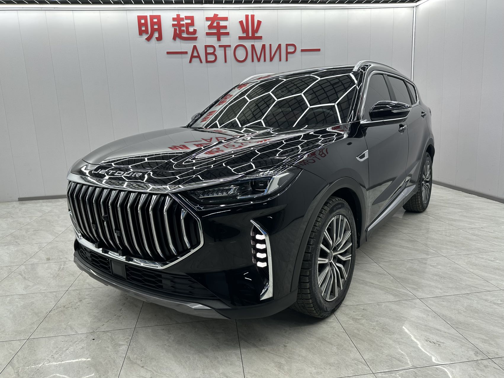 Jetour X70 PLUS 2023, 1.5T DCT Yongzhe PLUS, 5 мест