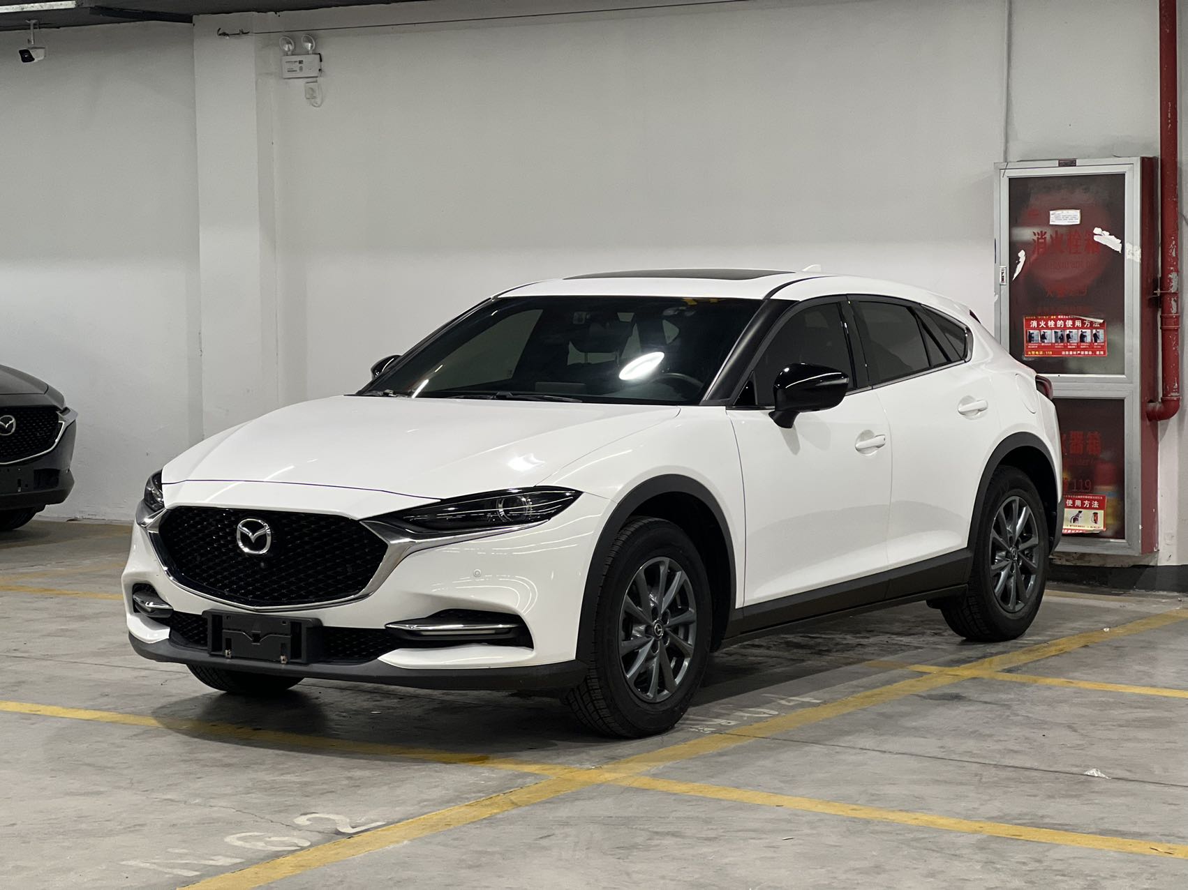 Мазда CX-4 2021 г., 2.0L, автомат, передний привод, комплектация Скайактив Эксплорер