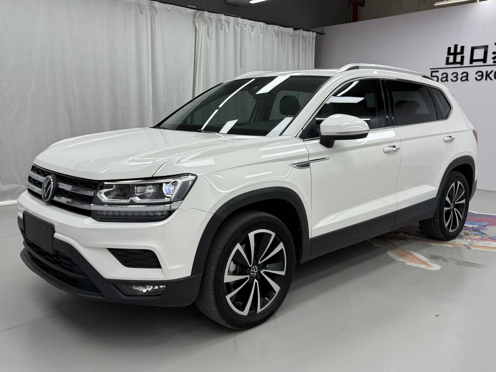 Volkswagen Tharu 2022 280TSI 2WD Люкс версия