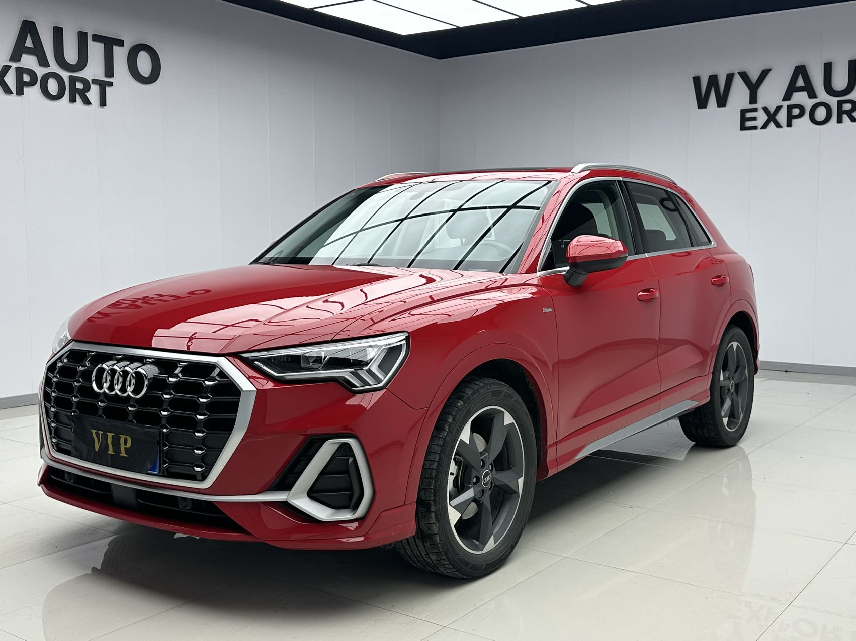 Audi Q32023 35TFSI предприимчивая динамическая модель