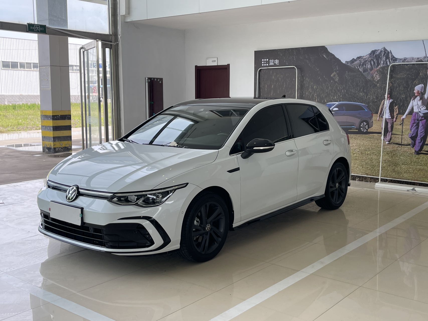 Volkswagen 2021 модель Golf R-Line 1.4TSI 280TSI