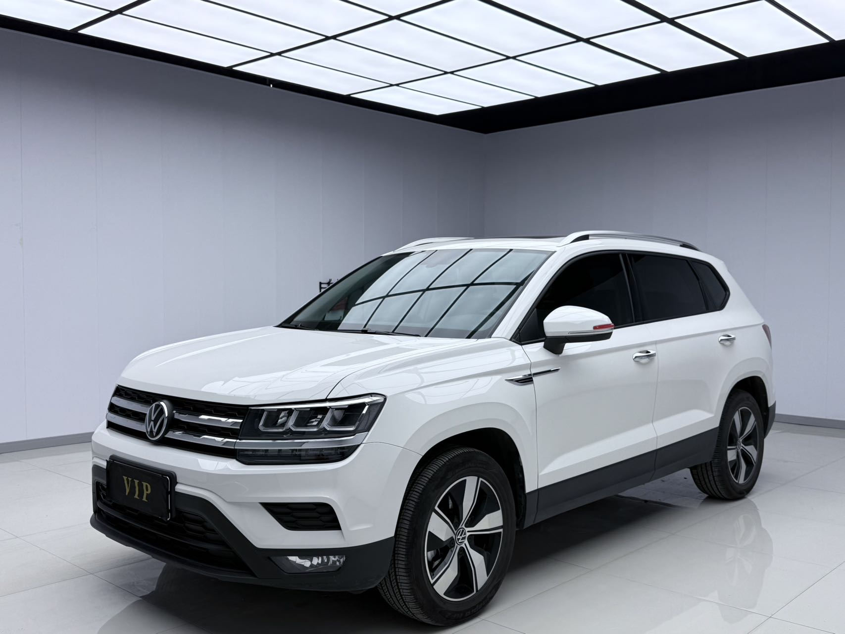 Volkswagen Tharu