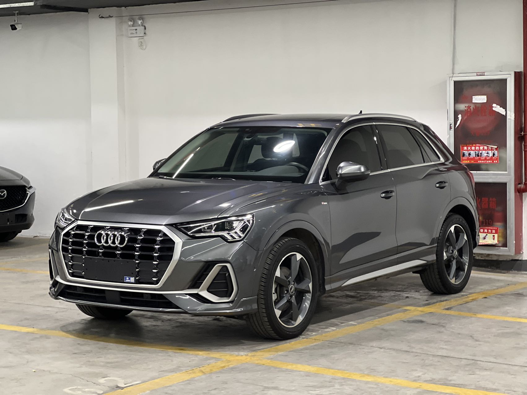 Ауди Q3 2022 модельного года 35 TFSI Спортивный Комплект