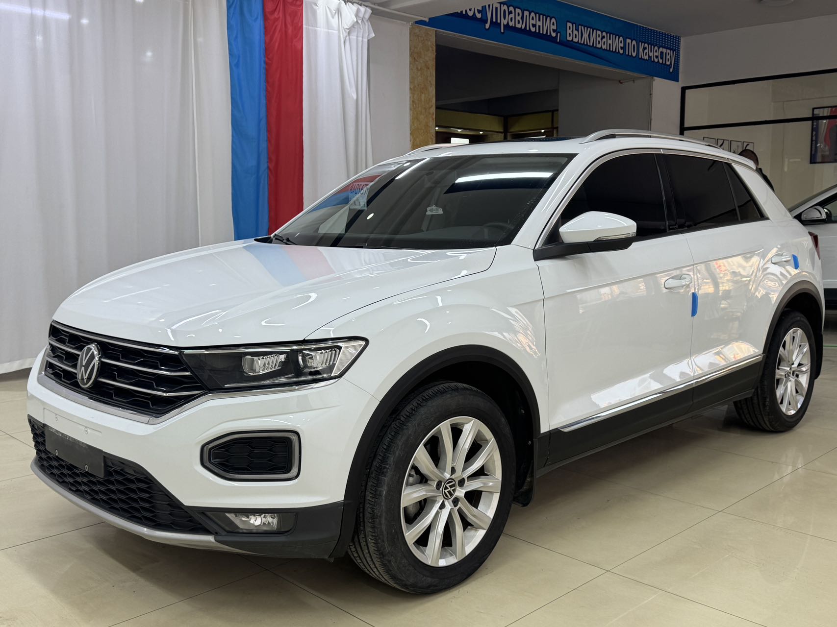 Volkswagen T-ROC探歌 2021 модельный год 280TSI DSG передний привод, версия Elite Smart Connect