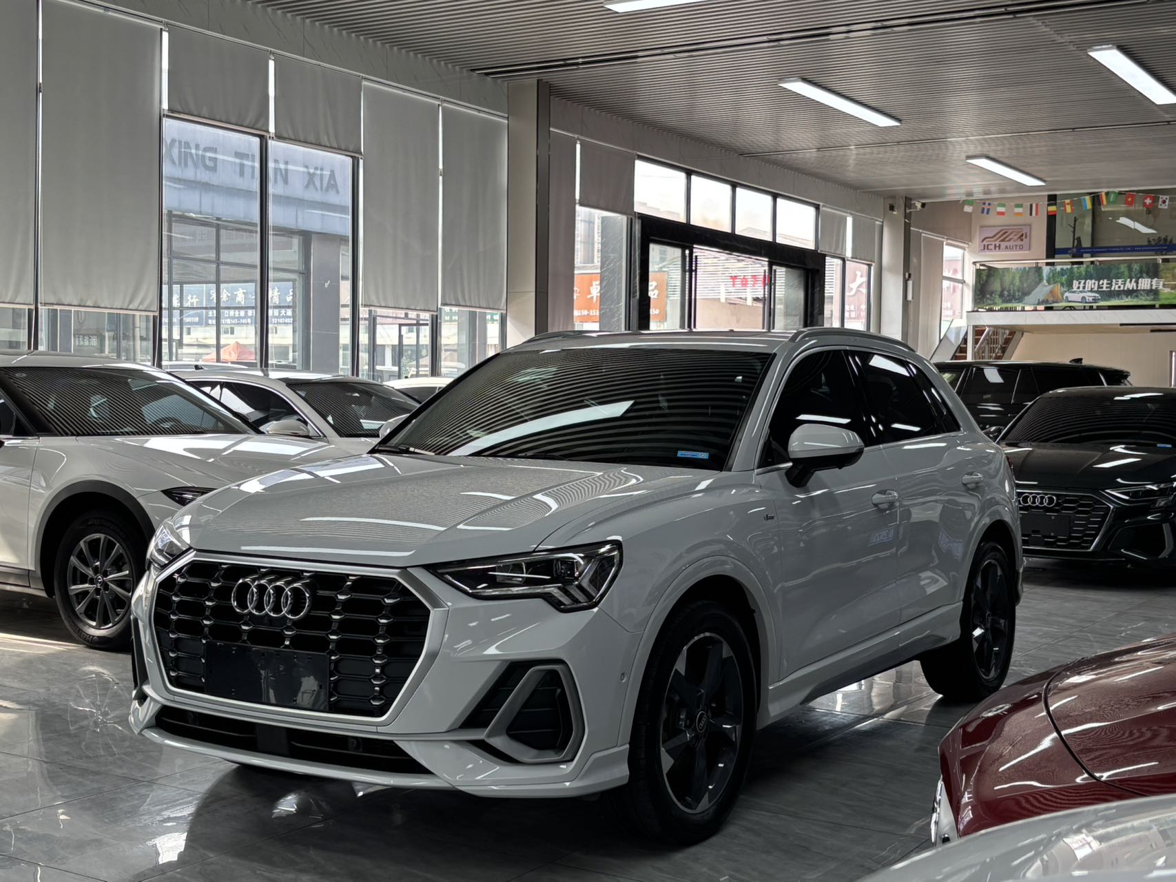 Audi Q3 2022 35 TFSI Модный динамичный национальный VI