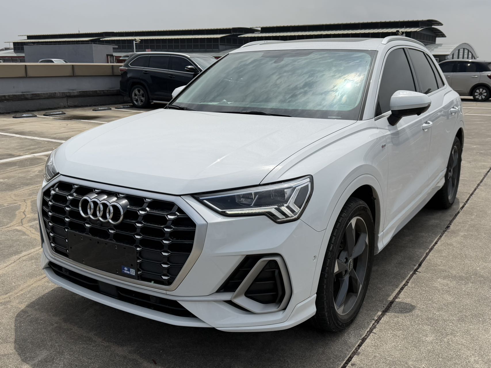Audi Q3 2022 35 модная динамическая модель