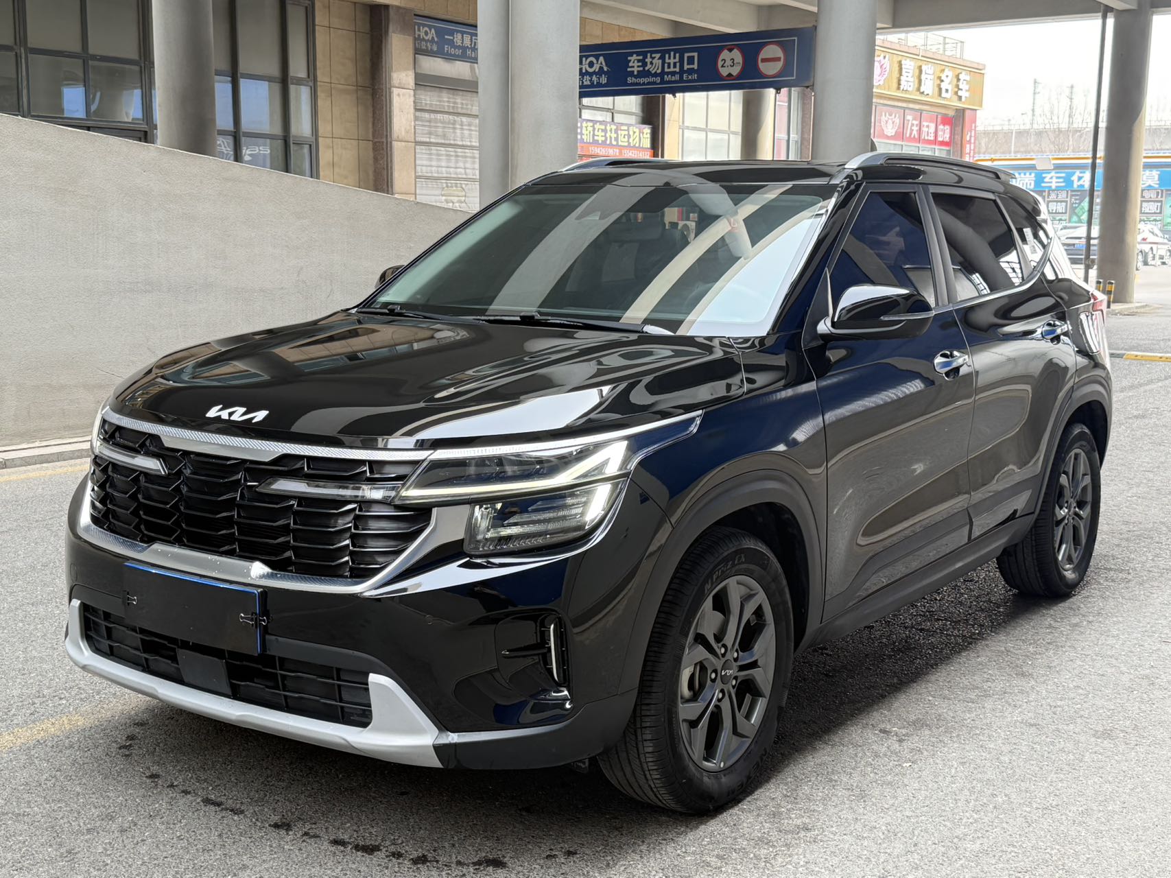 Kia Ceed 2023 года, роскошная версия IVT