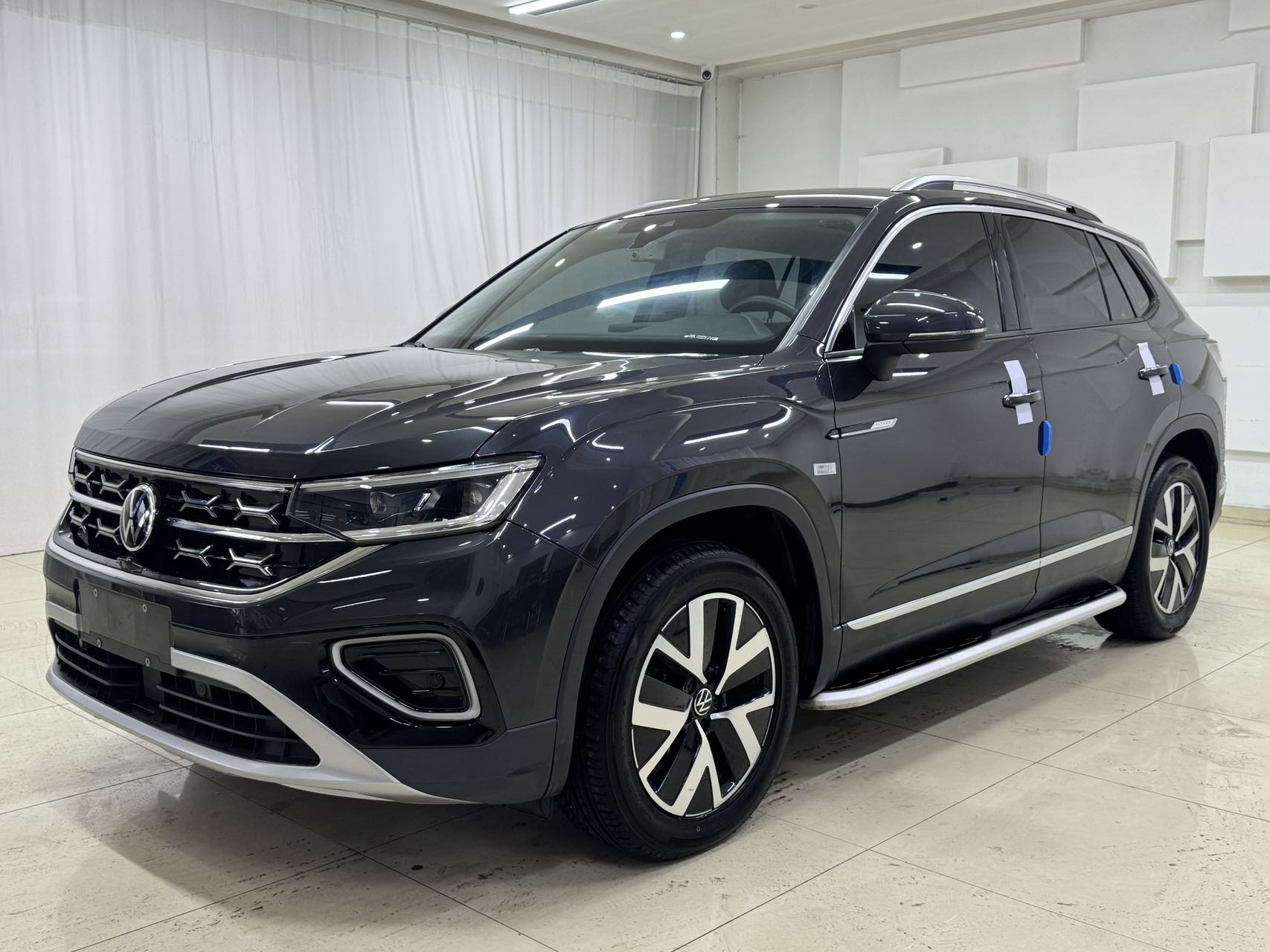 Volkswagen Tayron 2023 года, 280TSI, передний привод, версия Luxury Plus Advanced
