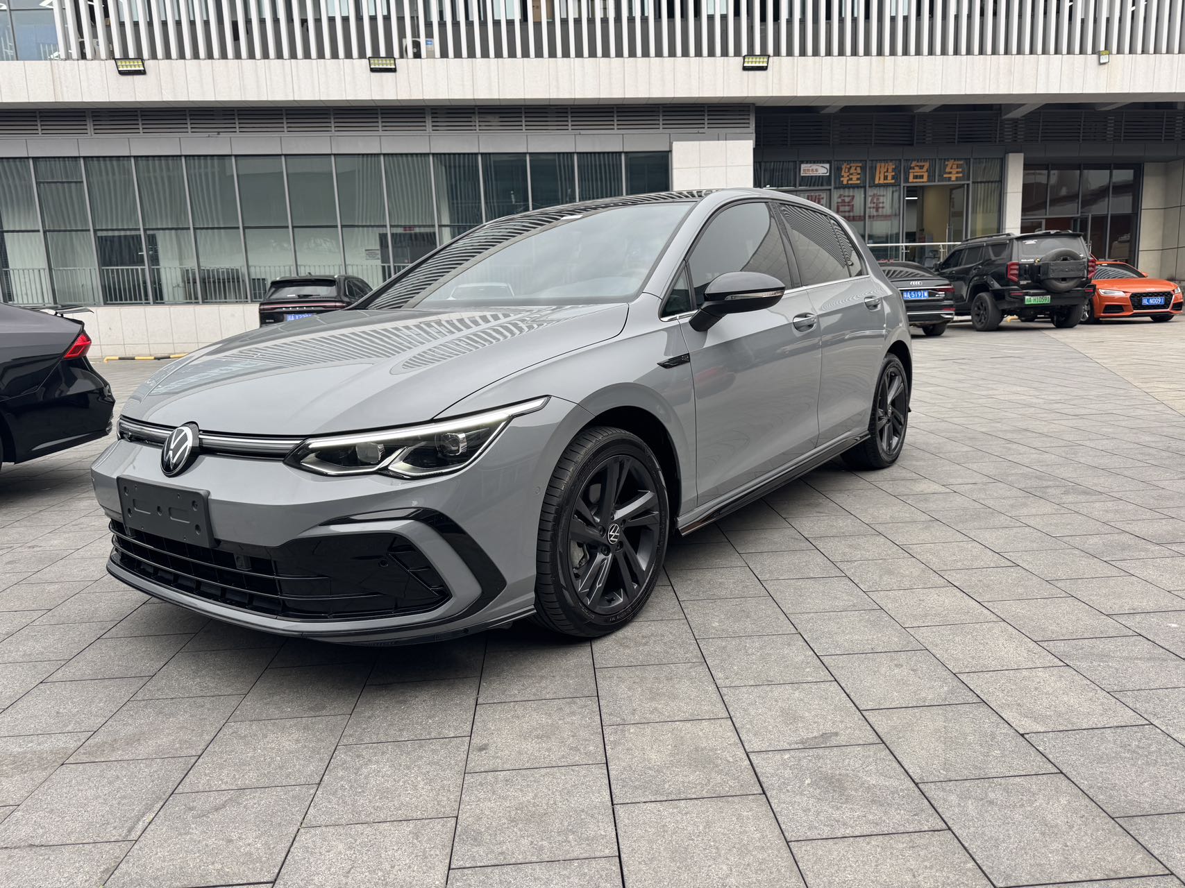 Volkswagen Golf 2023 модель, рестайлинг 280TSI DSG R-Line Lite
