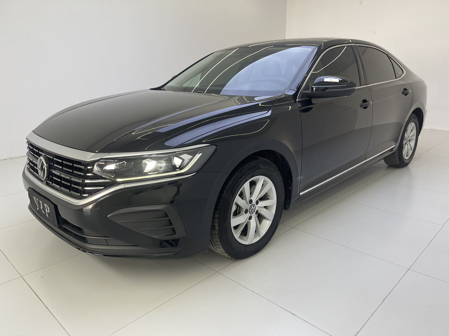 Volkswagen Passat 2022 года, версия 280TSI Elite