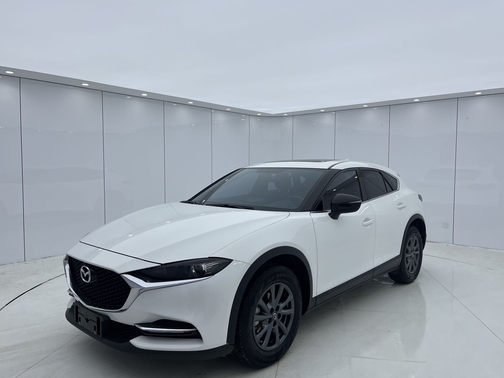 Mazda CX-4 2021 2.0L Автоматический двухколесный привод Blue Sky Vitality Edition