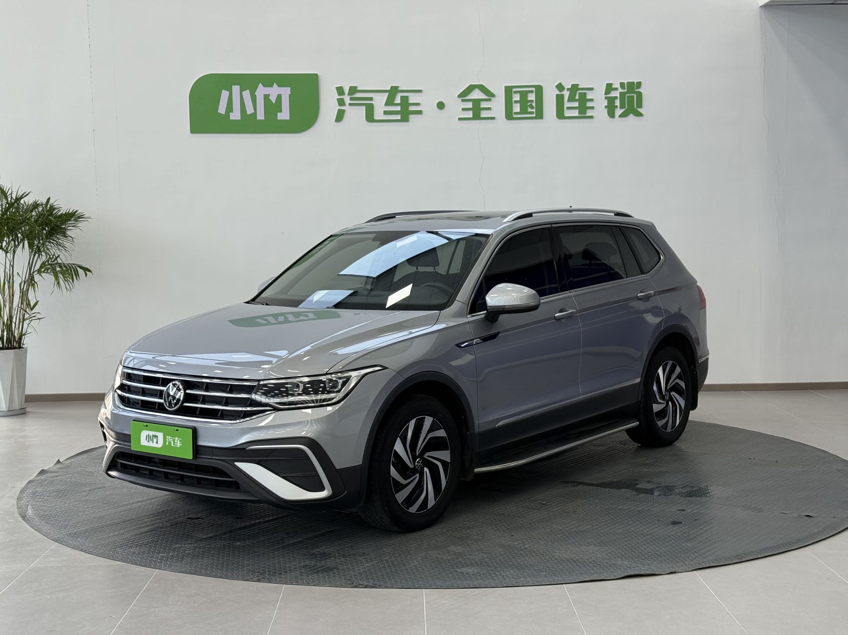 Volkswagen Tiguan L 280TSI 2023 года, автоматическая, передний привод, ограниченная версия Chaochuang