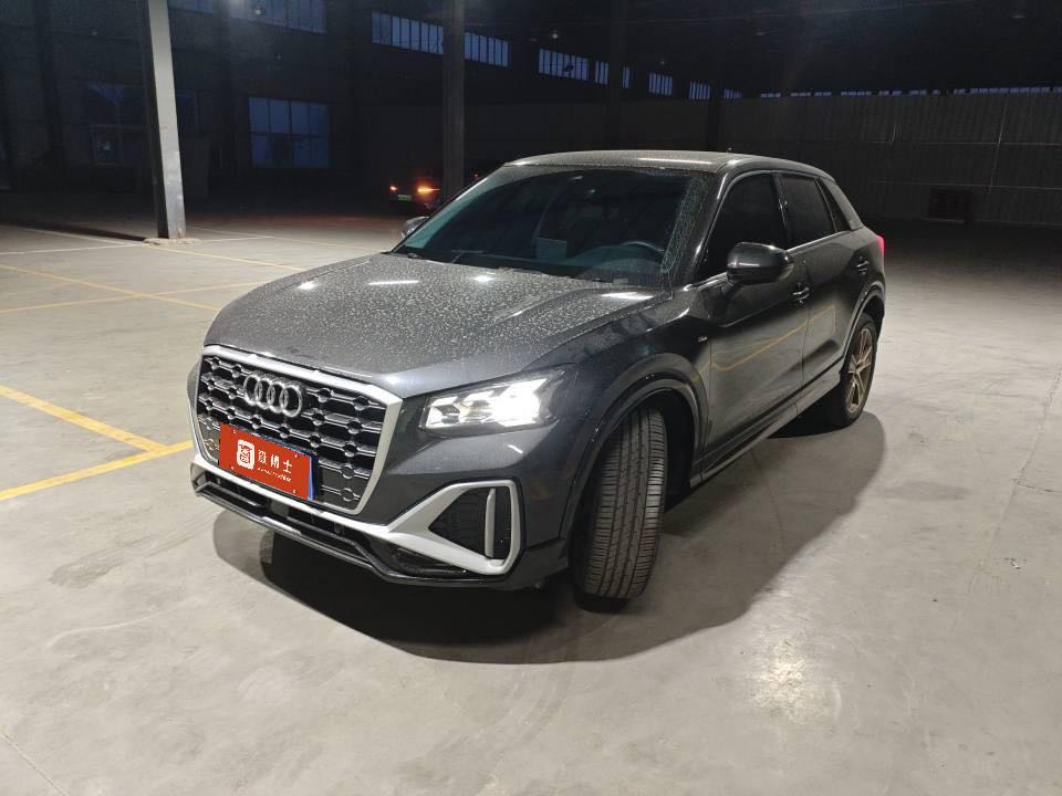 Audi Q2L 2022 года, 35 TFSI, стильная динамичная версия