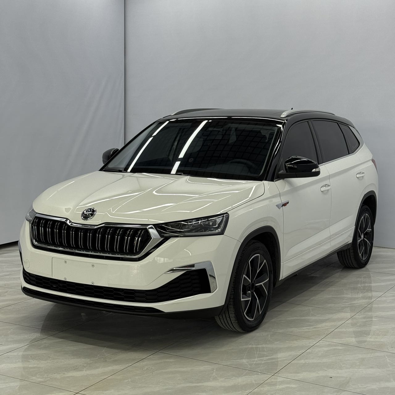 Skoda Komik 2021 GT TSI230 DSG флагманская версия