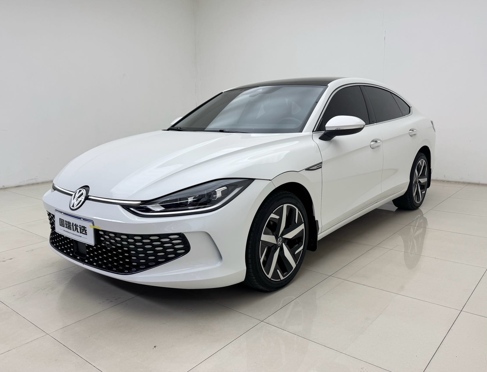 Volkswagen Lingdu 2022 L 280TSI DSG крутая версия