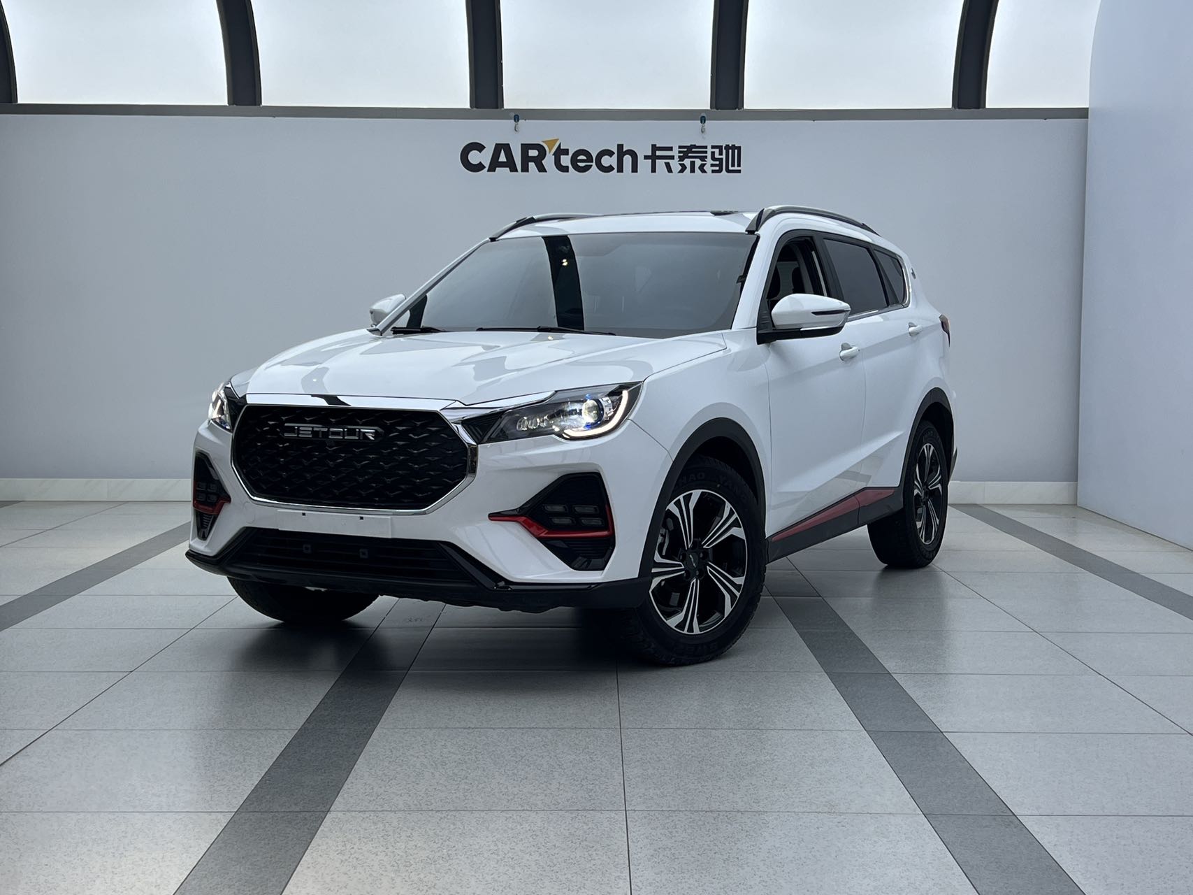 Jetour X70 2023 модель 1.5T DCT версия Super PRO 5 мест