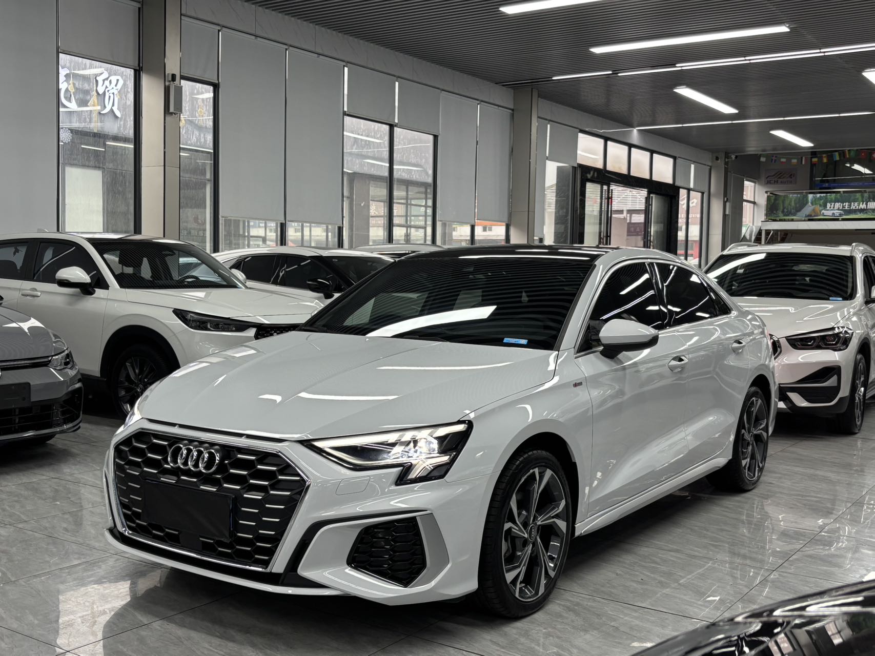 Audi A3 2023 рестайлинг A3L Limousine 35 TFSI роскошная спортивная модель