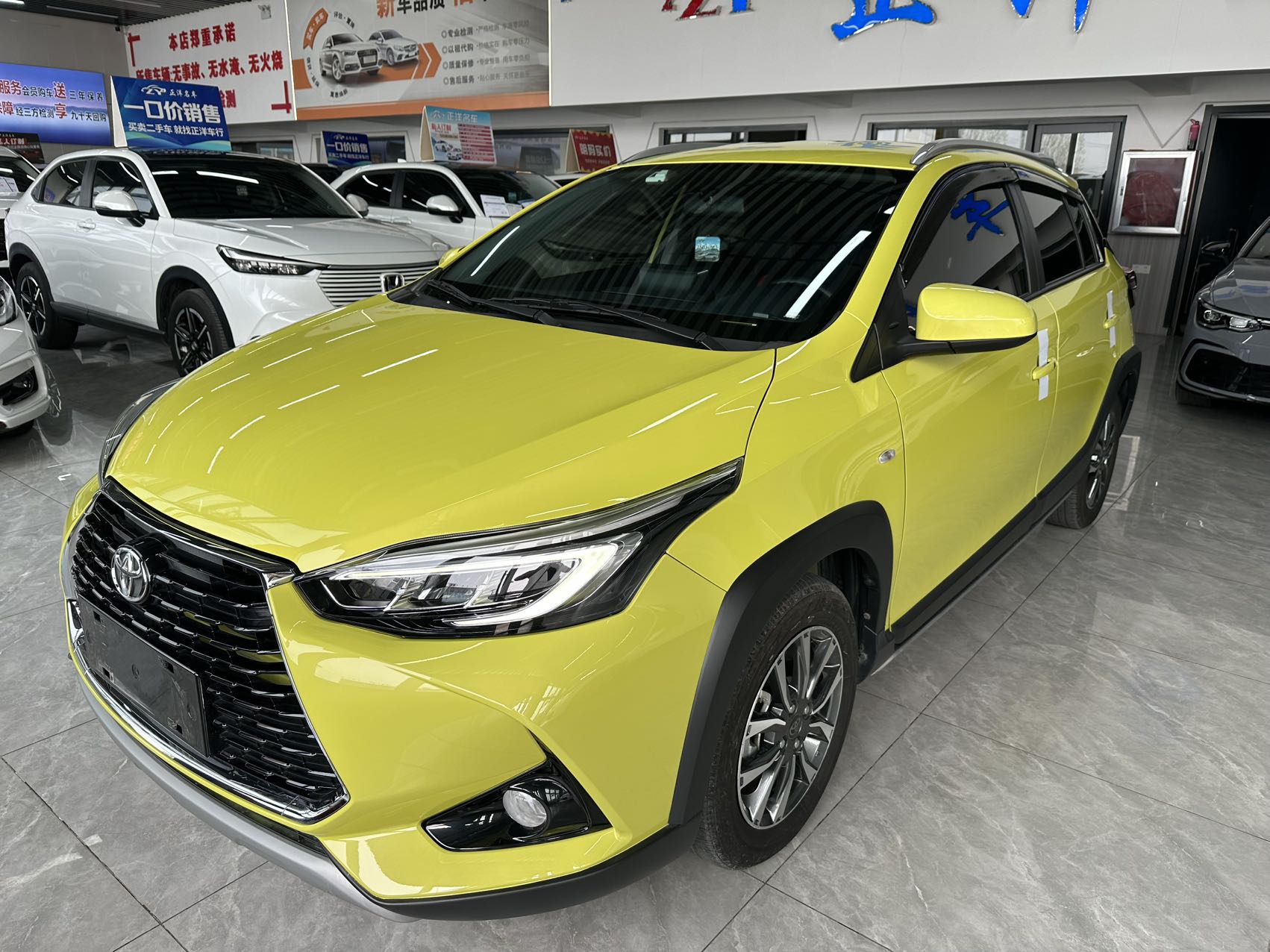 Toyota Yaris X Luxury PLUS 2022