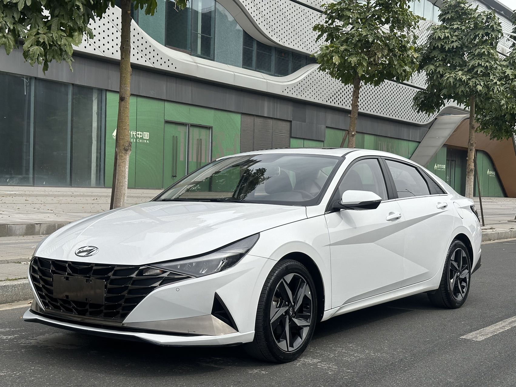 2022 модель Elantra 1.5L CVT GLX Elite