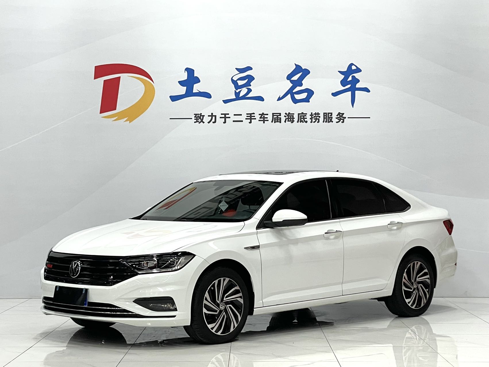 Volkswagen Sagitar 2022 280TSI DSG версия повышенной комплектации