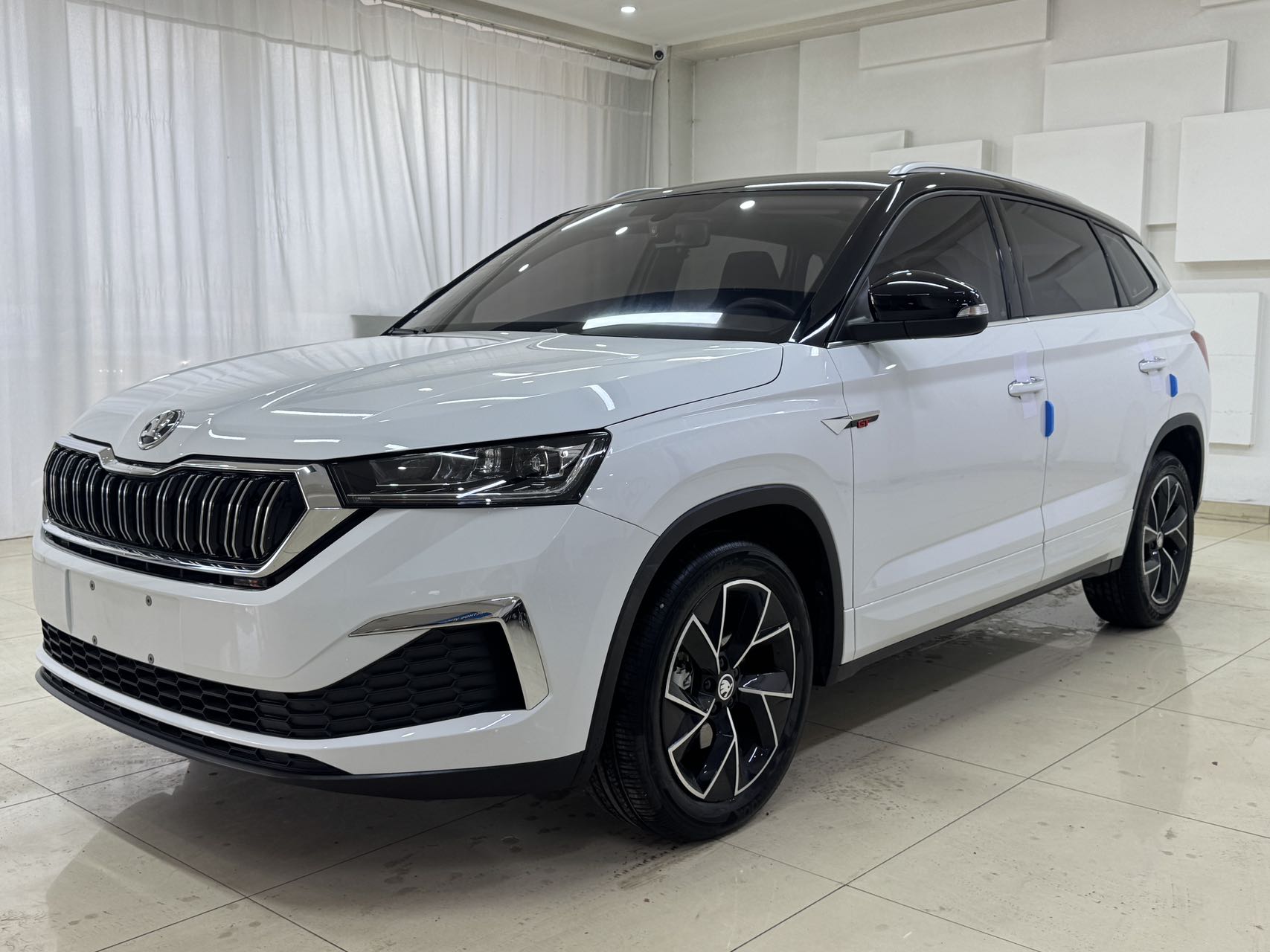 Skoda Komik 2023 модельного года, рестайлинг GT 1,5 л, автоматическая премиальная версия