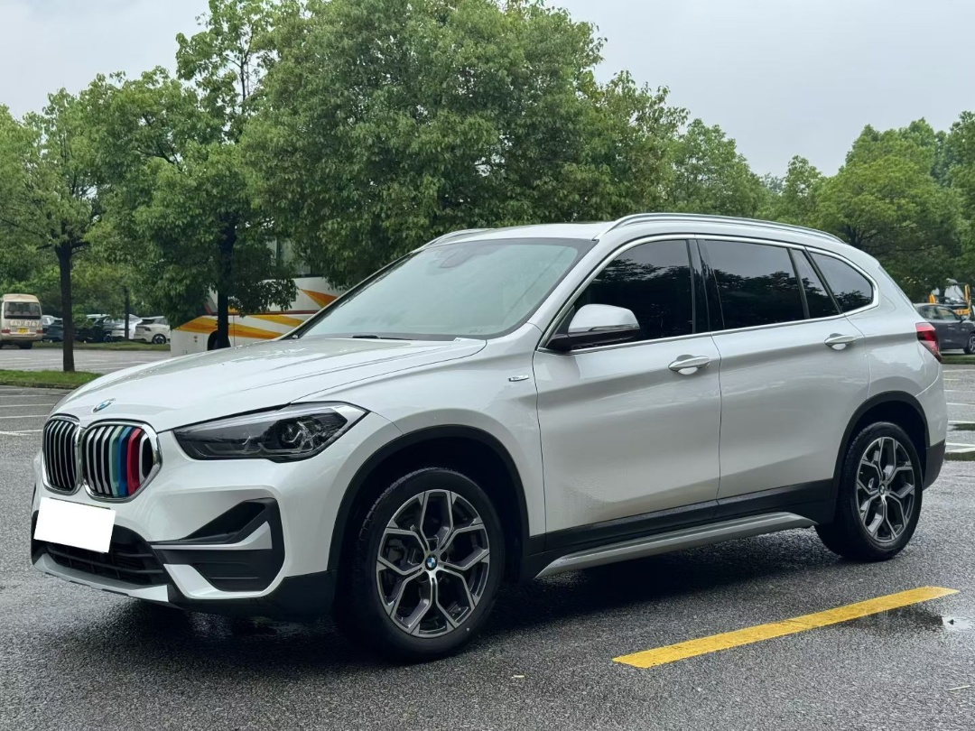 BMW X1 2022 года выпуска sDrive20Li Style Edition