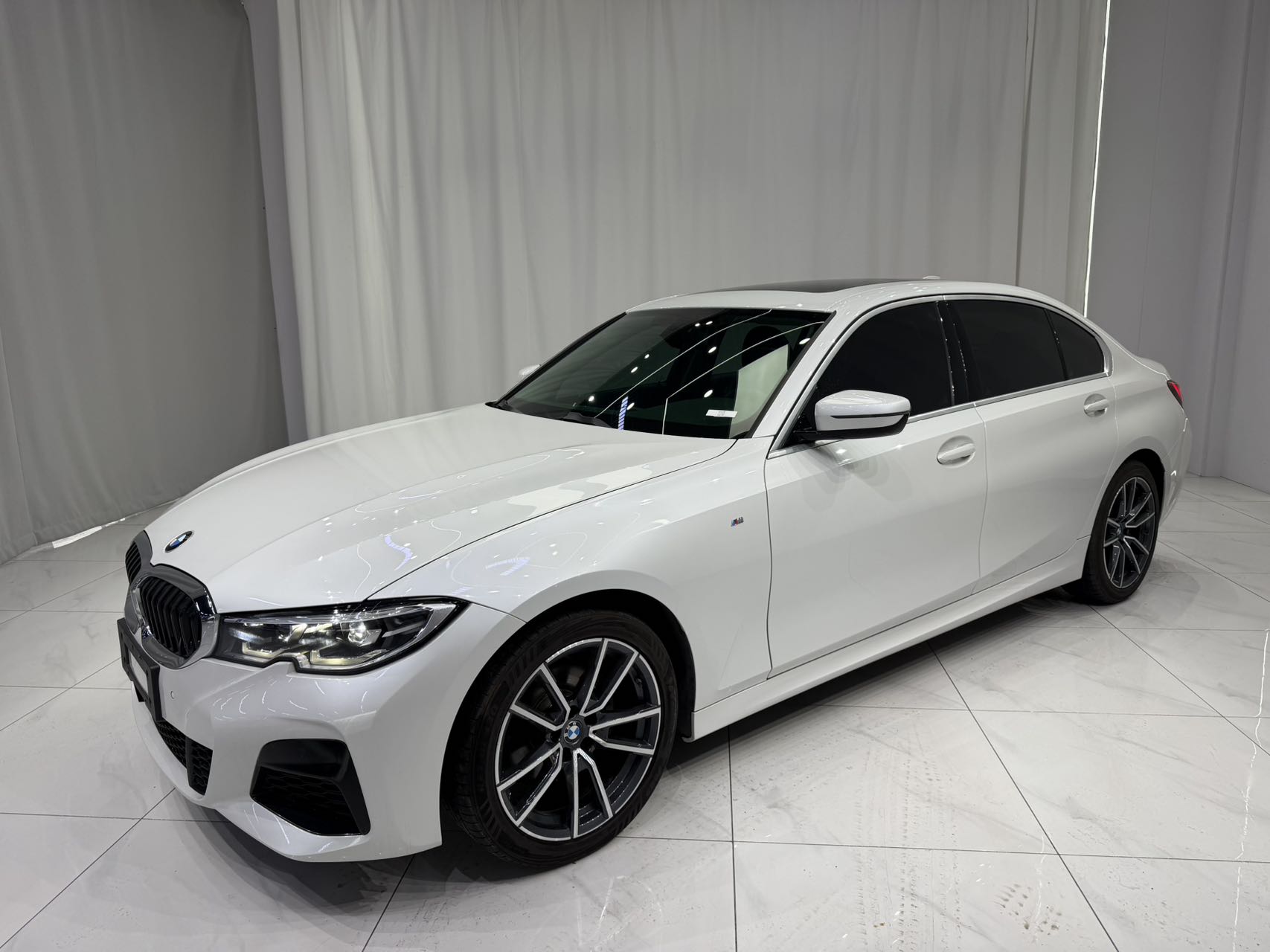 BMW 3 серии 2021 года, обновлённая версия, 320Li, спортивный пакет M