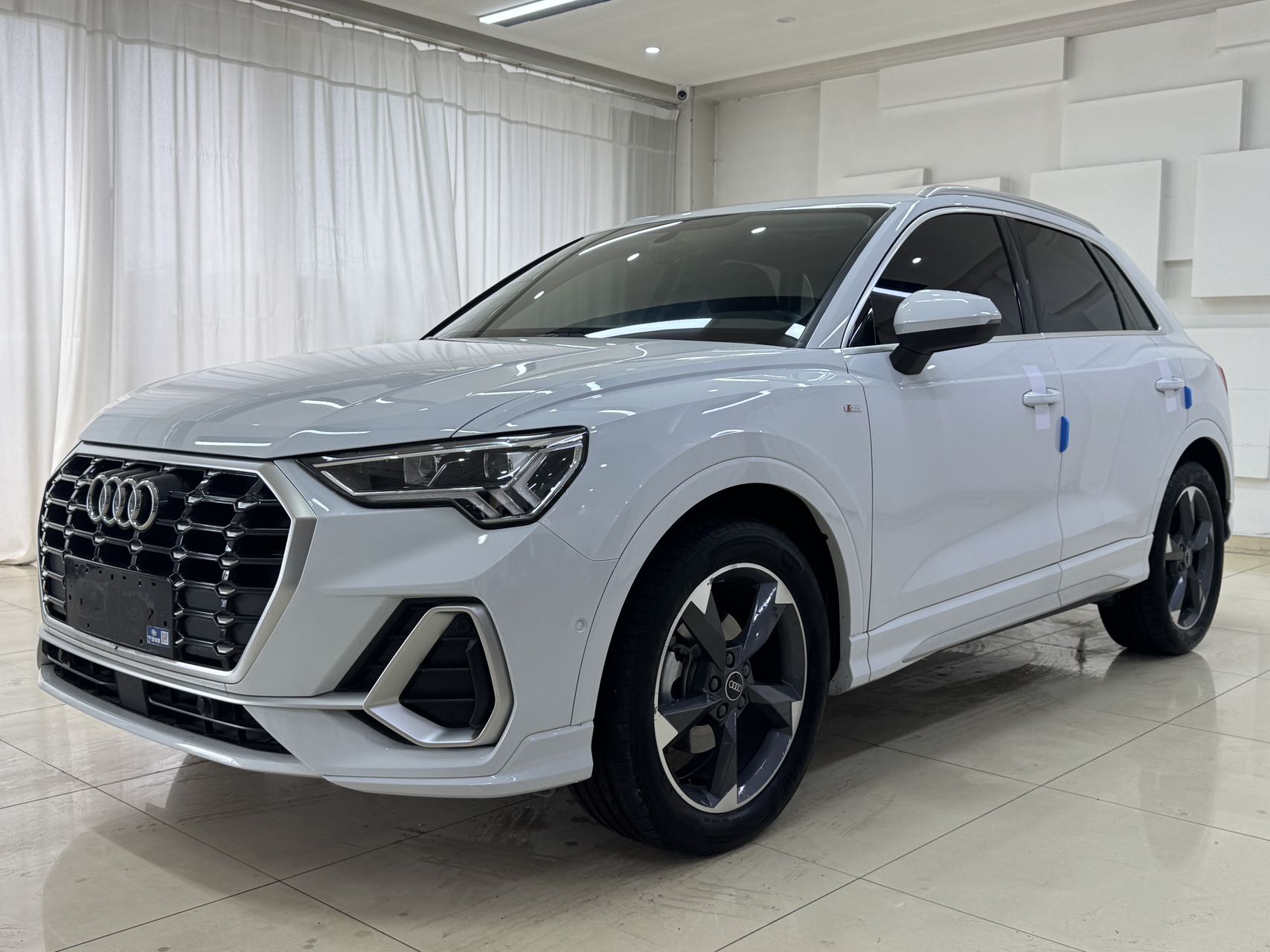Audi Q3 2022 35 TFSI Стильная динамичная комплектация Евро 6