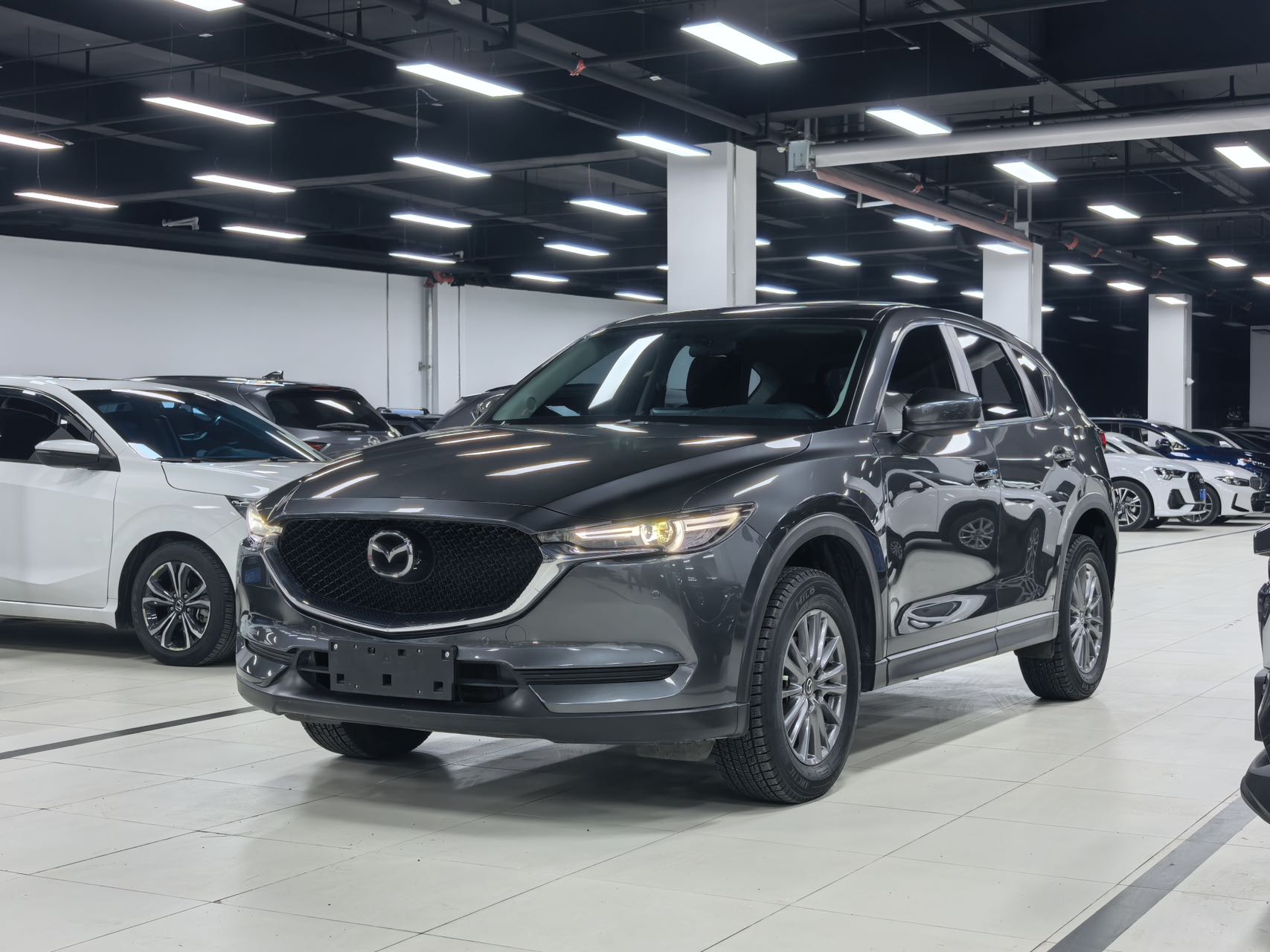 Mazda 21 CX-5 2.0L автоматический двухприводный Zhizun