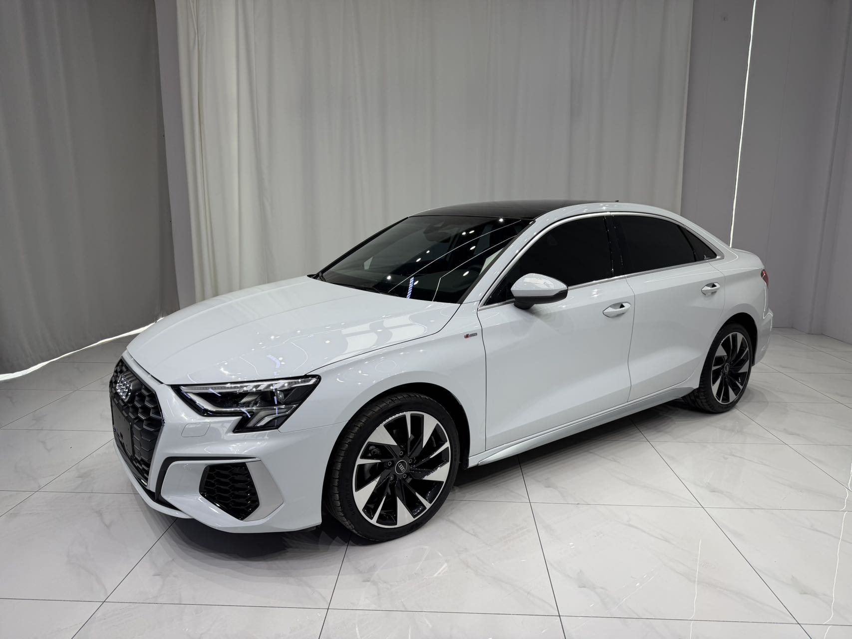Audi A3 2022 год A3L Limousine 35 TFSI стильная спортивная версия