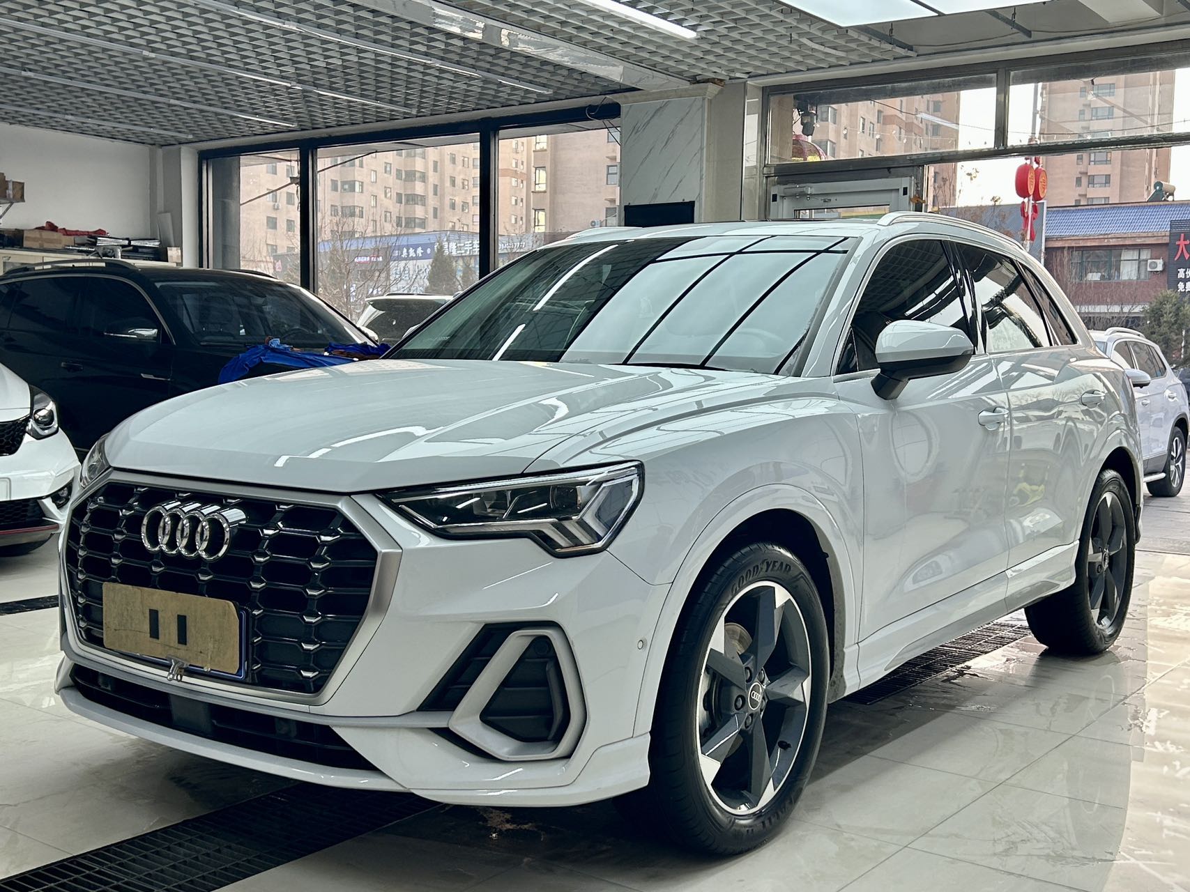 Audi Q3 2023 35 TFSI стильная спортивная версия