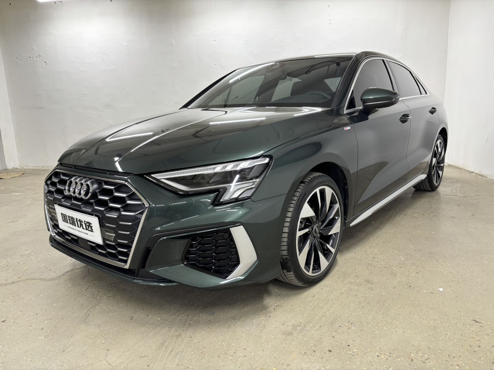 Audi A3 2023 рестайлинг A3L Limousine 35 TFSI стильная спортивная модель