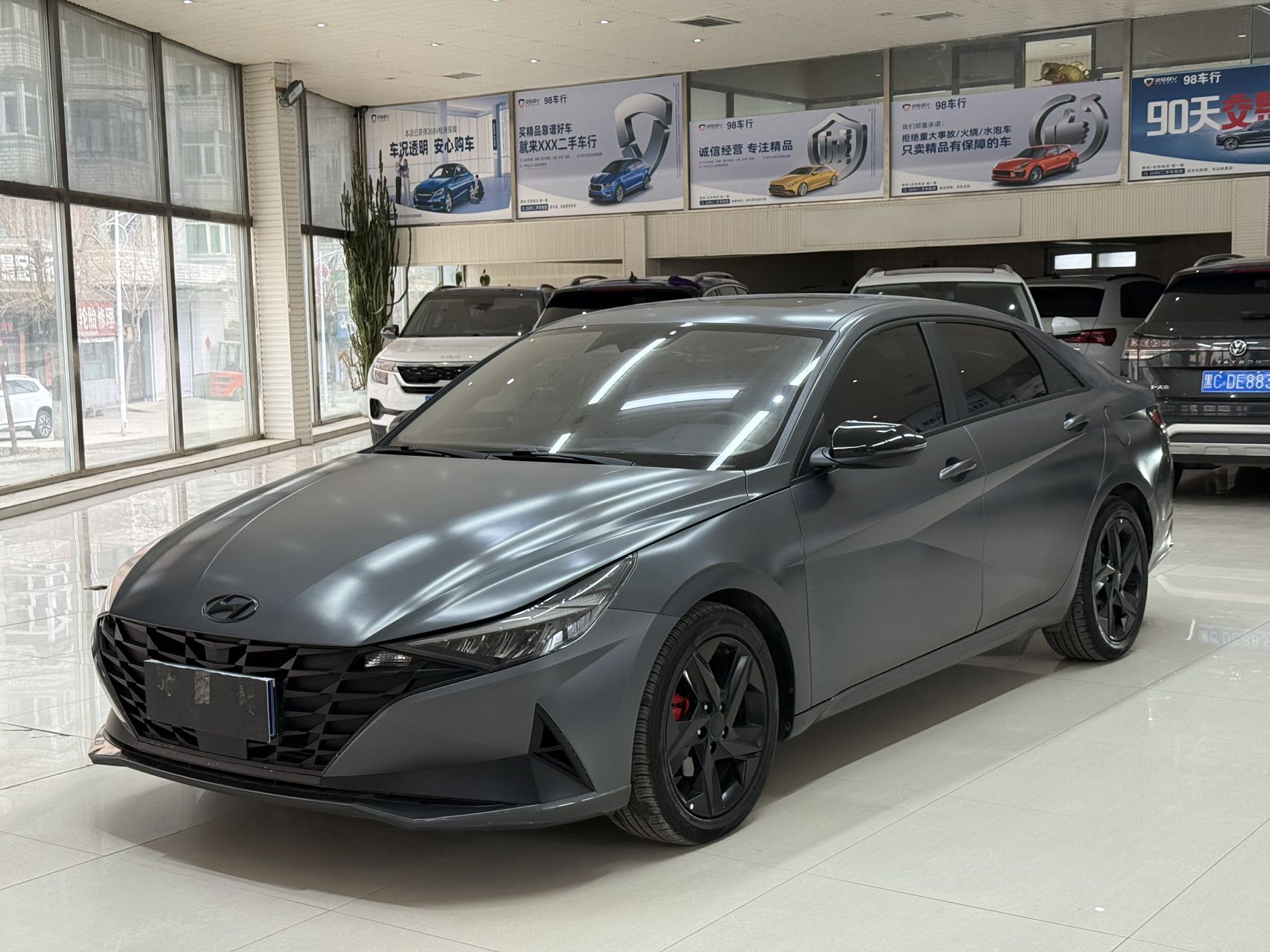Hyundai Elantra 2022 1,5 л вариатор LUX Black Knight ограниченная серия