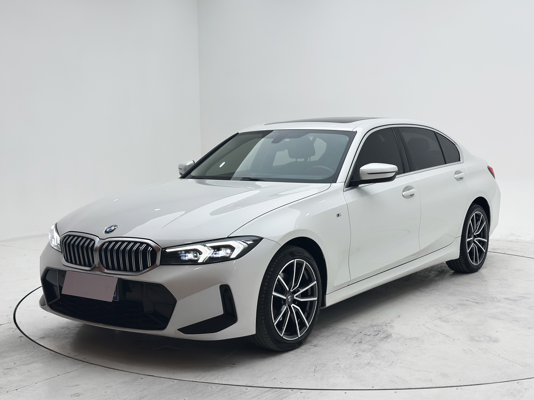 BMW 3 серии 2023 года, 320Li M Sport