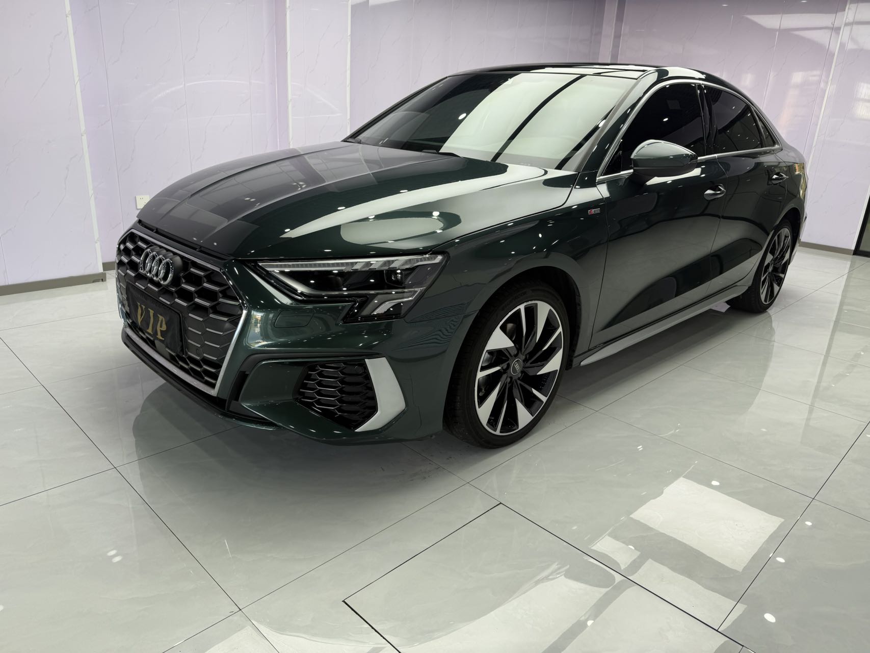 Роскошная спортивная версия A3L 35TFSI 2023 года