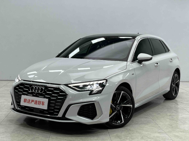 Модель 2023 Audi A3 обновлённый Sportback 35 TFSI стильная спортивная версия