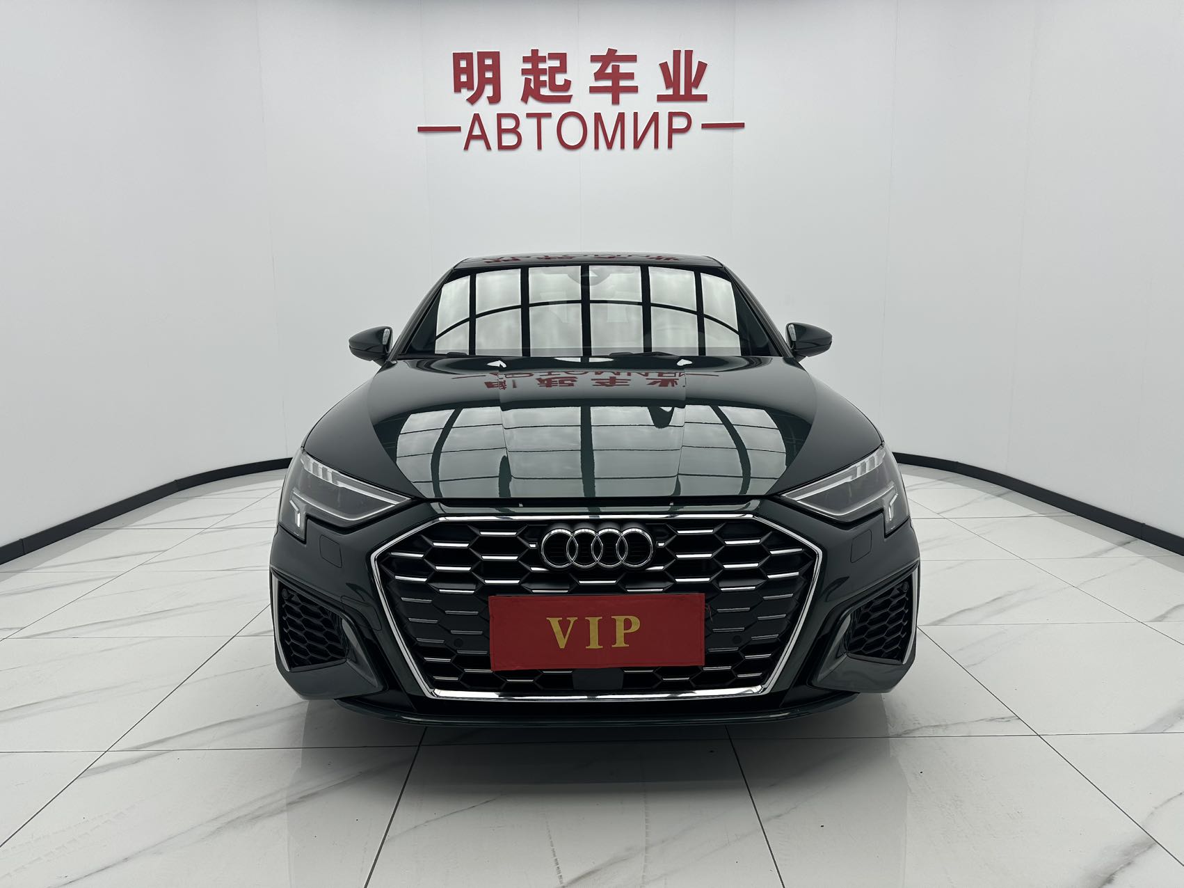 Audi A3 2023 года, обновлённая версия, Sportback 35 TFSI, стильная спортивная модификация