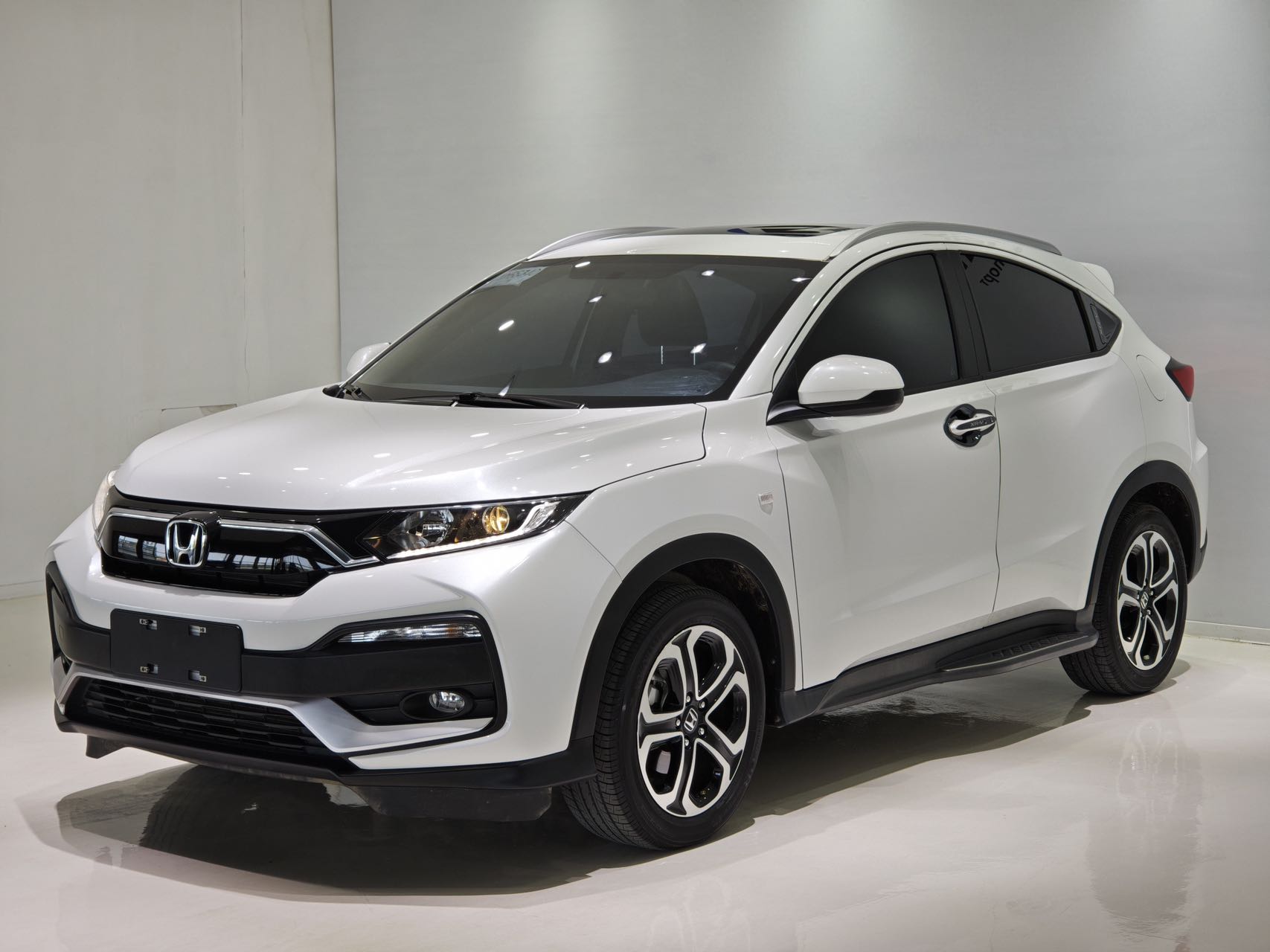 Honda XR-V 2022 года, 1.5L CVT, версия Обсидиан ...