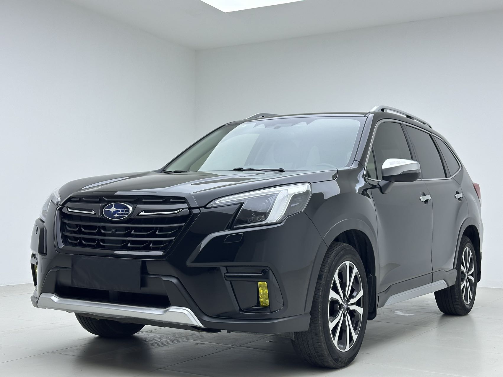2022 модель Subaru Forester 2.0i AWD флагманская версия EyeSight