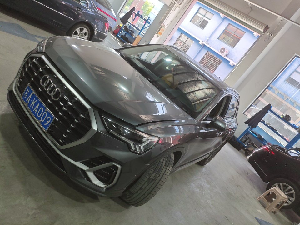 Audi Q3 2022 года 35 TFSI Стильная динамичная версия, стандарт Евро VI