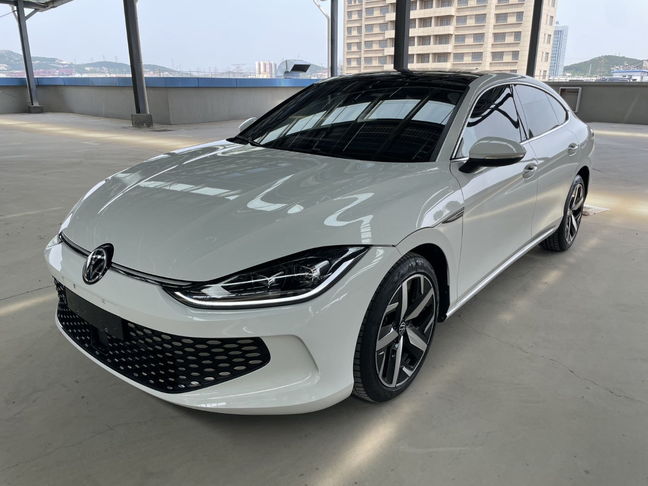 Модель 2023 года, L 280TSI, в специальном исполнении.