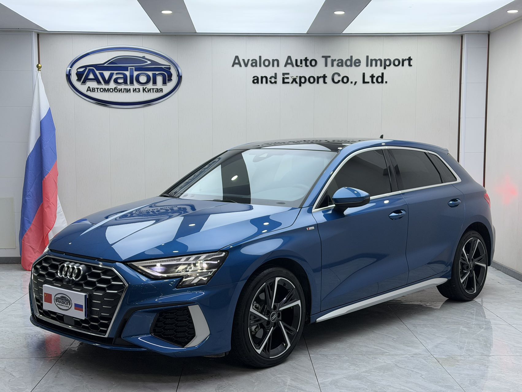Audi A3 2023 года, обновлённая версия, Sportback 35 TFSI, стильная спортивная модификация
