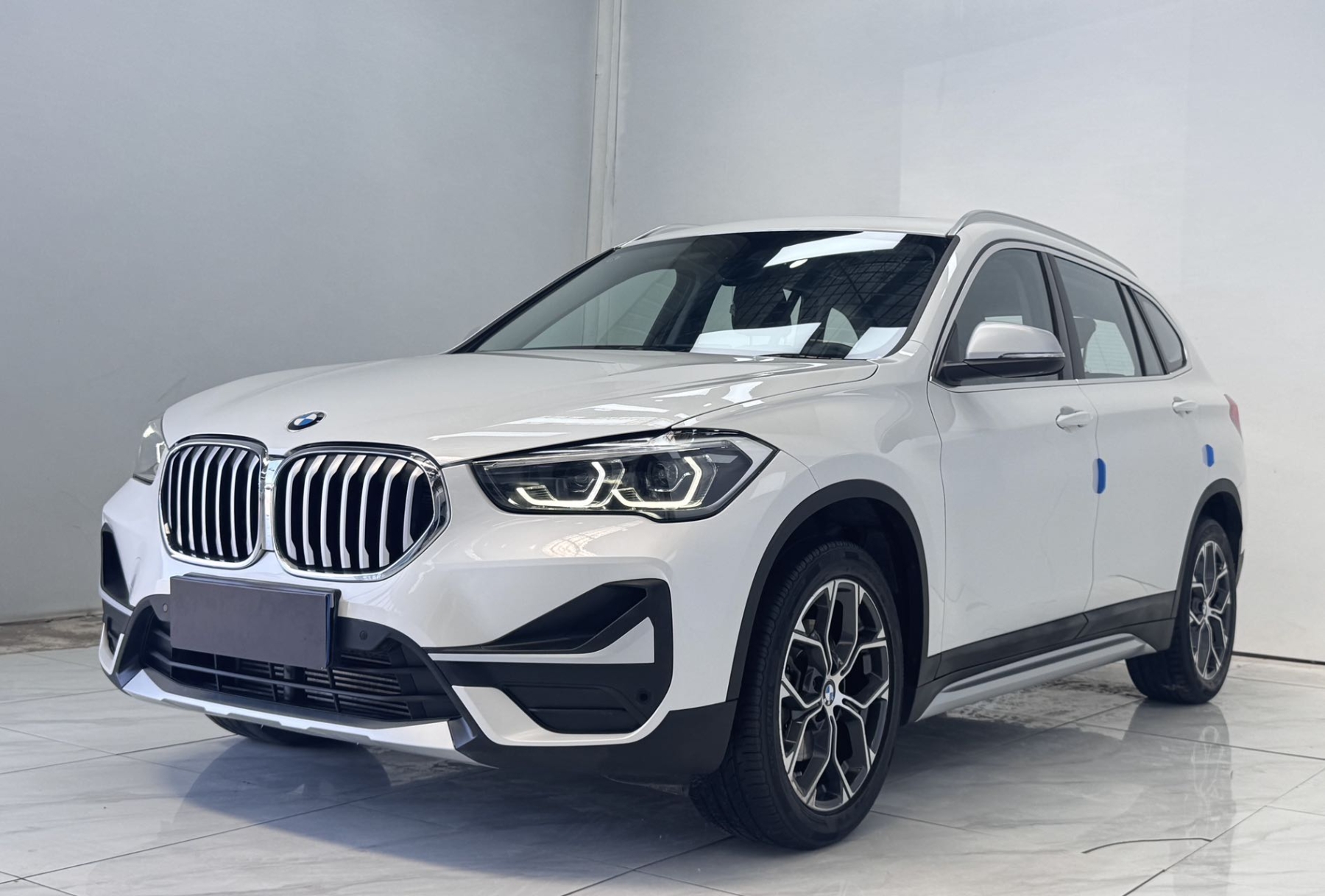 BMW X1 2021 года выпуска, sDrive20Li Executive Edition, стандарт выбросов China VI