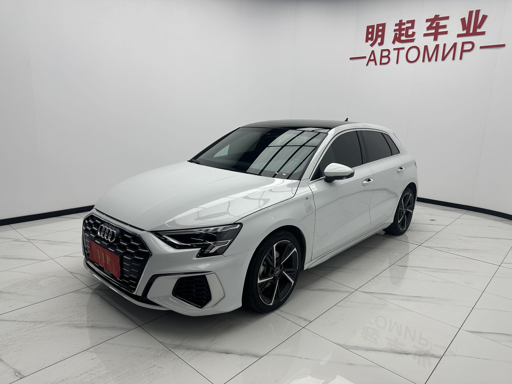 Audi A3 2022 года, Sportback 35 TFSI, стильная спортивная версия