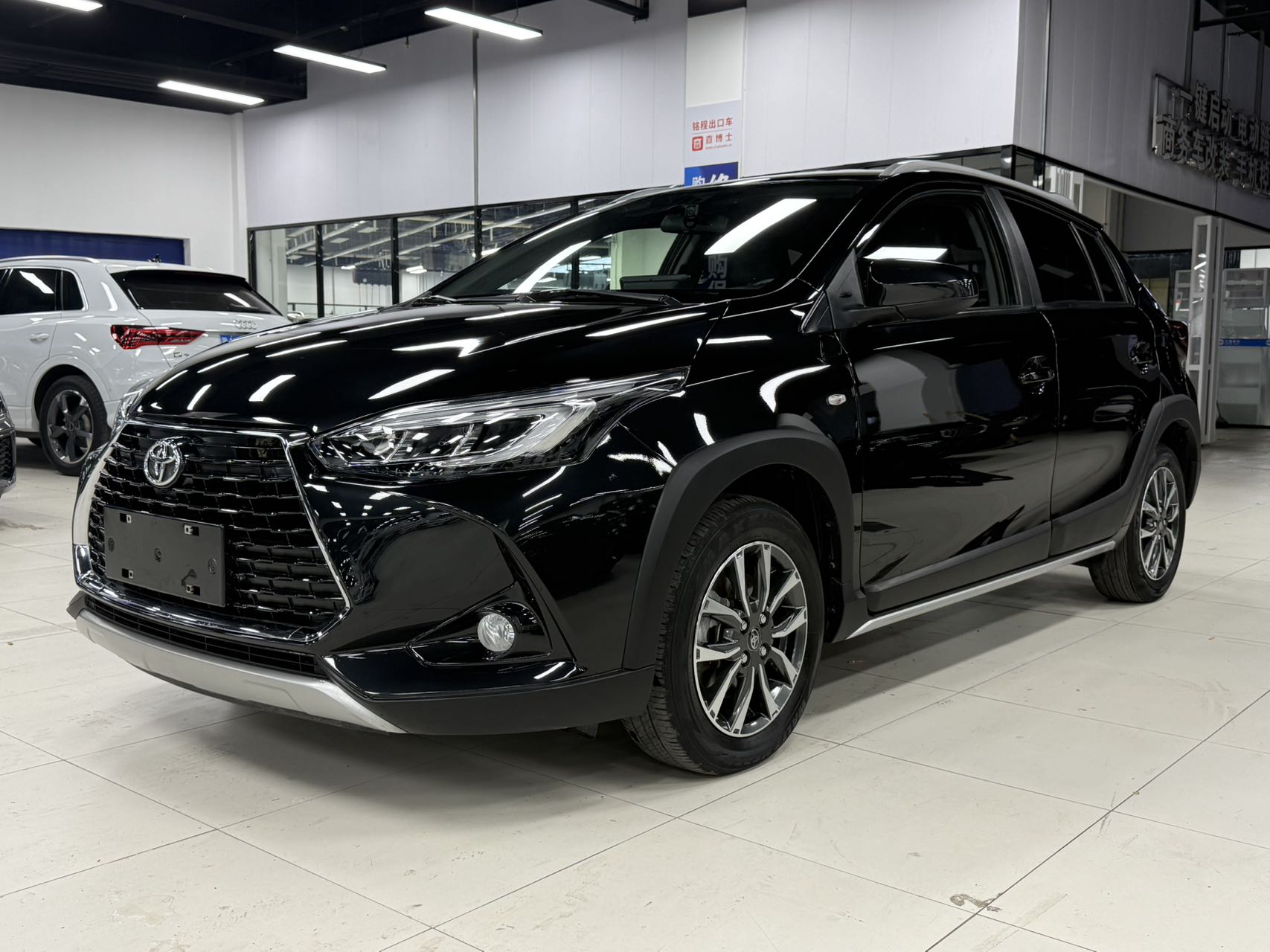 Toyota Yaris X, 2022 года выпуска, YARiS L, 1.5L, автоматическая коробка передач, версия "Luxury Plus"